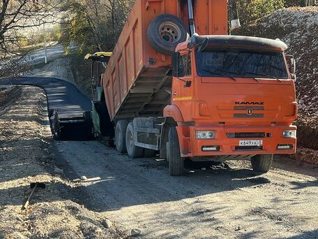 2011 КамАЗ 6520, оранжевый, 1950000 рублей, вид 2