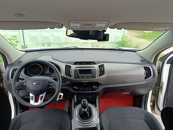 2014 Kia Sportage III Рестайлинг, белый, 1500000 рублей - вид 8