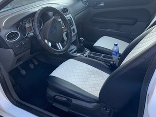 2008 Ford Focus II Рестайлинг, белый, 520000 рублей, вид 5