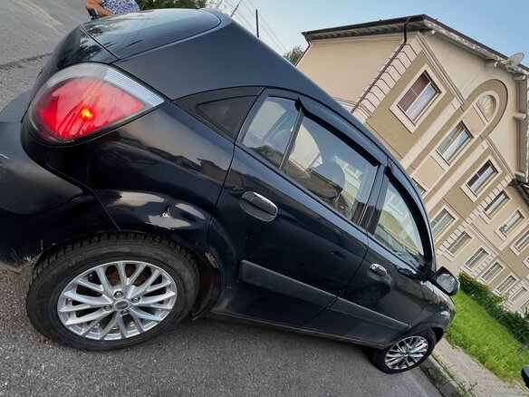 2008 Kia Rio II, чёрный, 200000 рублей - вид 3