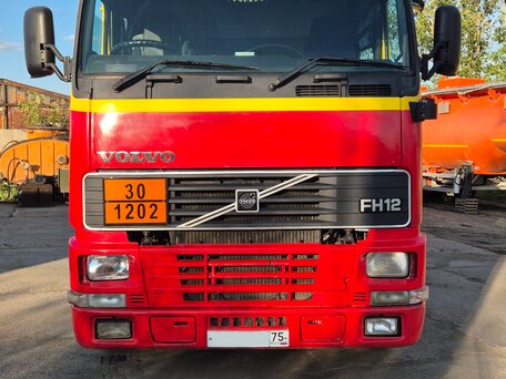 2000 Volvo FH, красный, 1300000 рублей, вид 4