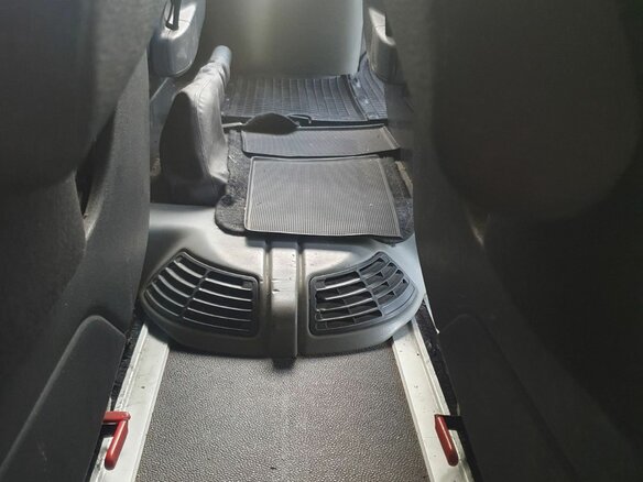 2009 Renault Trafic, чёрный, 2000000 рублей - вид 14