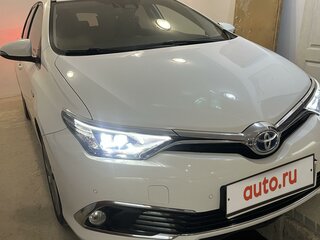 2016 Toyota Auris II Рестайлинг, белый, 1990000 рублей, вид 5