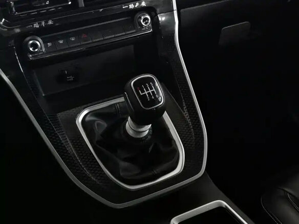 2021 Haval M6 Plus II, белый - вид 9