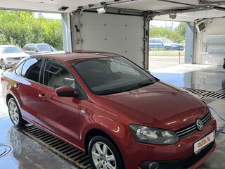 2013 Volkswagen Polo V, красный, 770000 рублей, вид 4