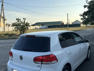 2011 Volkswagen Golf VI, белый, 945000 рублей, вид 3