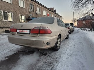 2000 Honda Accord VI, золотистый, 300000 рублей, вид 5
