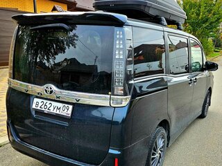 2014 Toyota Voxy III (R80), синий, 1500000 рублей, вид 4