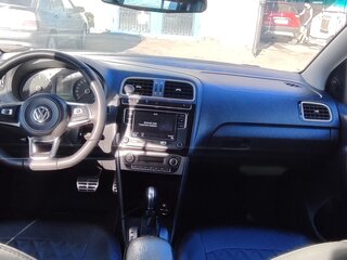 2018 Volkswagen Polo V Рестайлинг, белый, 1400000 рублей, вид 5