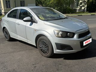 2012 Chevrolet Aveo II, серебристый, 359000 рублей, вид 1