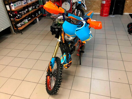 2024 Kayo Evolution YX140EM, синий, 113400 рублей, вид 2