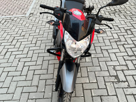 2021 Bajaj Pulsar NS 125, красный, 110000 рублей, вид 4
