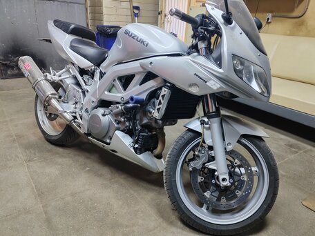 2003 Suzuki SV 1000, серебристый, 450000 рублей, вид 1