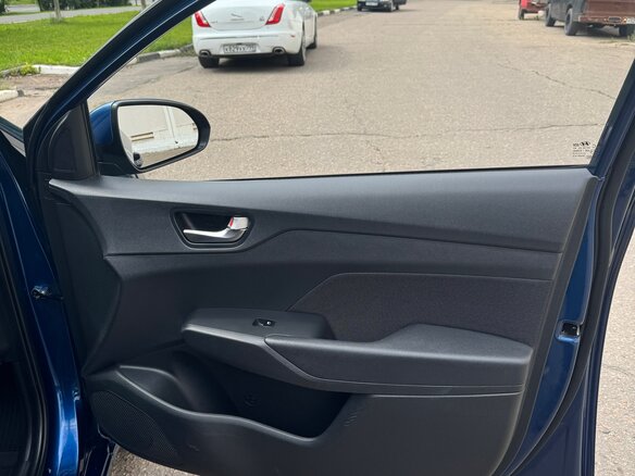 2022 Hyundai Solaris II Рестайлинг, синий, 1370000 рублей - вид 16