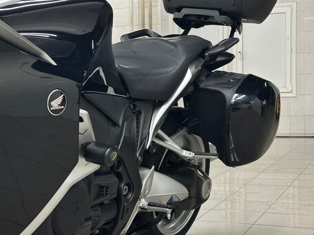 2011 Honda VFR 1200, чёрный, 780000 рублей, вид 4