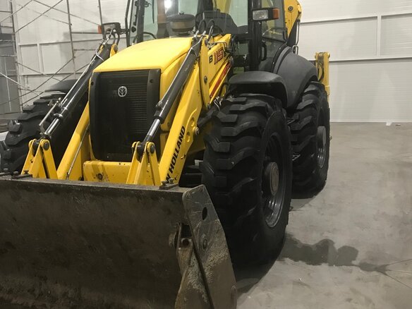 2020 New Holland B115B, жёлтый, 11900000 рублей - вид 4