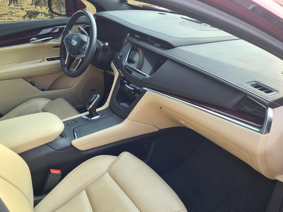 2016 Cadillac XT5 I, красный, 2100000 рублей - вид 7