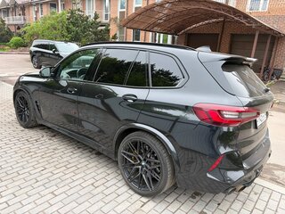 2021 BMW X5 M III (F95), чёрный, 8500000 рублей, вид 5