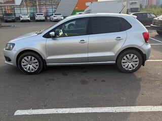 2010 Volkswagen Polo V, серебристый, 450000 рублей, вид 3