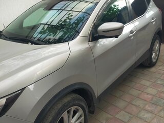 2017 Nissan Qashqai II, серебристый, 1650000 рублей, вид 2