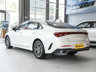 2025 Kia K5 III, белый, 3165000 рублей, вид 4