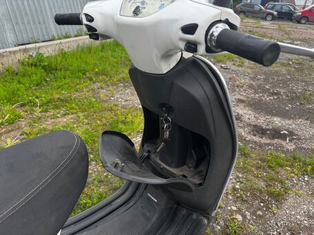2012 Vespa LX 50, белый, 200000 рублей, вид 2
