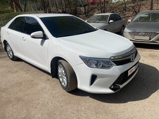 2014 Toyota Camry VII (XV50) Рестайлинг, белый, 1599000 рублей, вид 1