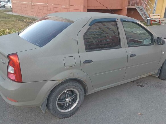 2011 Renault Logan I Рестайлинг, бежевый, 270000 рублей - вид 5