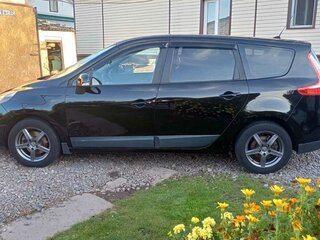 2011 Renault Scenic III, чёрный, 1050000 рублей, вид 4
