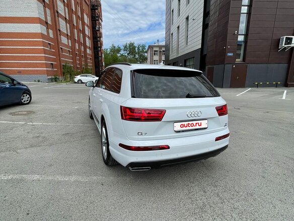 2016 Audi Q7 II (4M), белый, 4600000 рублей - вид 4