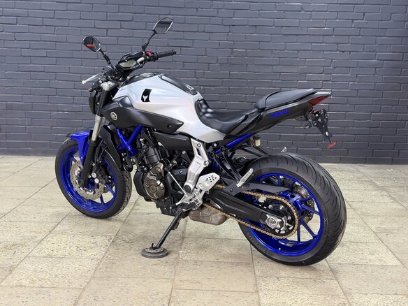 2016 Yamaha MT-07 (FZ-07), серый, 735000 рублей - вид 5