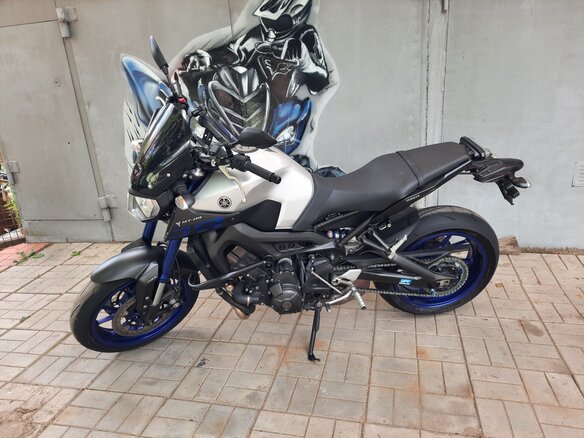 2016 Yamaha MT-09 (FZ-09), серый, 740000 рублей - вид 9