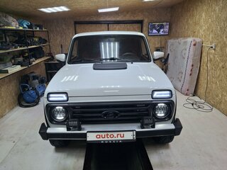 2011 Lada (ВАЗ) 2121 (4x4) I Рестайлинг, белый, 850000 рублей, вид 2