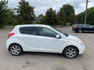 2010 Hyundai i20 I, белый, 590000 рублей, вид 3