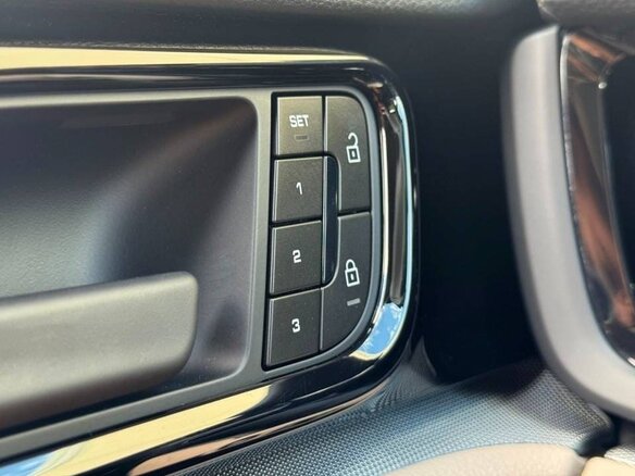 2025 Porsche Panamera 4S E-Hybrid III, зелёный, 14344372 рублей - вид 17