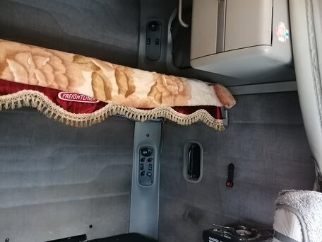 2004 Freightliner Century Class, белый, 1550000 рублей, вид 4