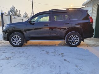 2019 Toyota Land Cruiser Prado 150 Series Рестайлинг 2, чёрный, 6250000 рублей, вид 5