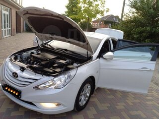 2011 Hyundai Sonata VI (YF), белый, 1150000 рублей, вид 2