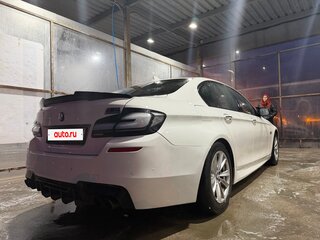 2012 BMW 5 серии 528i xDrive VI (F10/F11/F07), белый, 1990000 рублей, вид 3