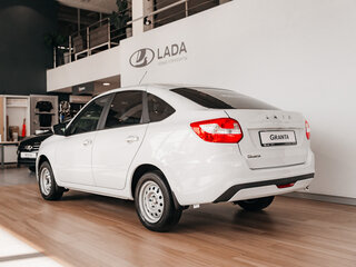 2026 Lada (ВАЗ) Granta Active Cross I Рестайлинг, белый, 1246000 рублей, вид 4