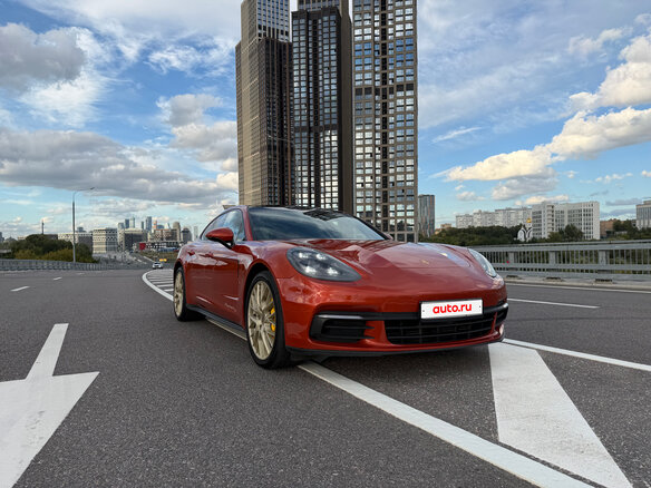 2020 Porsche Panamera 4 II, оранжевый, 8300000 рублей - вид 9