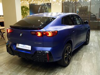 2024 BMW X2 xDrive25i II (U10), синий, 6050000 рублей, вид 5