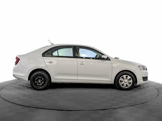 2019 Skoda Rapid I Рестайлинг, белый, 860000 рублей, вид 4