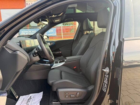 2026 BMW X3 40d xDrive IV (G45/G48), чёрный - вид 9