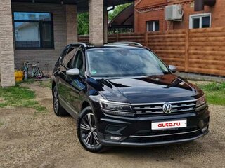 2018 Volkswagen Tiguan Allspace II, чёрный, 4000000 рублей, вид 1