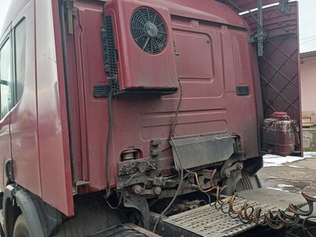 2007 Scania P-series, красный, 3600000 рублей, вид 4
