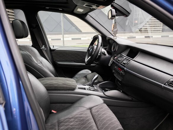 2010 BMW X5 M I (E70), синий - вид 5