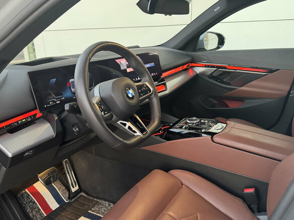 2025 BMW 5 серии 530i xDrive VIII (G60/G61/G68), серый - вид 15