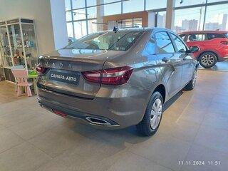 2026 Lada (ВАЗ) Vesta I Рестайлинг (NG), серебристый, 1601000 рублей, вид 4