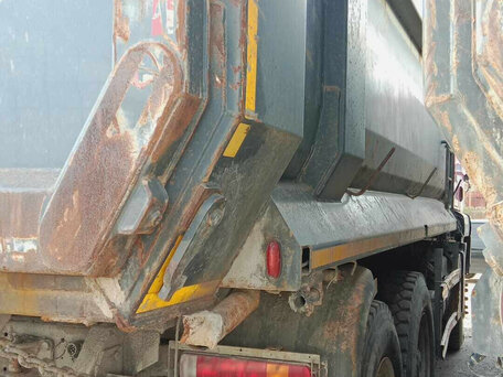 2022 Sinotruk Howo ZZ3327, красный, 3614930 рублей, вид 5